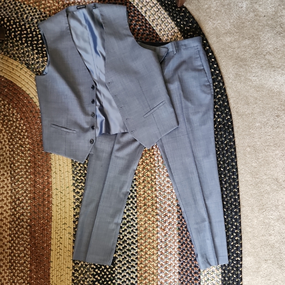 Express Elegant Gray Men's Pants & Vest Set Large/33x30